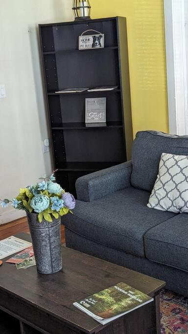 Escape On Hambright'S Alley! Walk 2 Everything! Cyclists Welcome! 1St Fl Unit A Cumberland Eksteriør billede